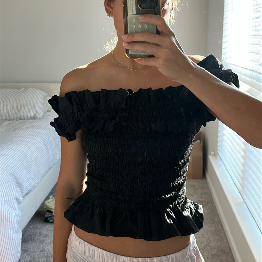 Ganni off the shoulder top (Size S)